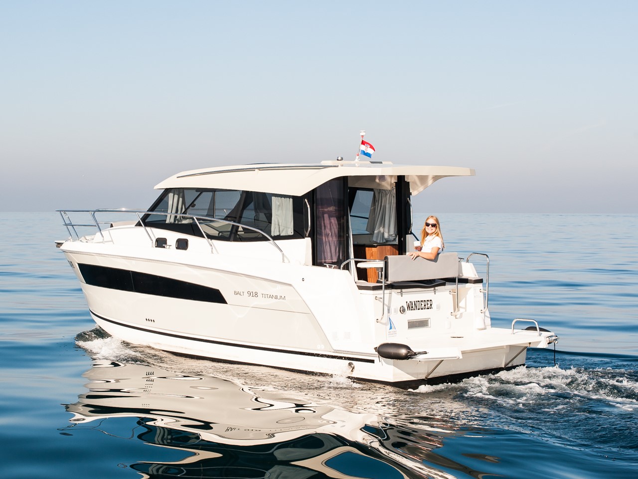 Balt 918 Titanium - Discover the Croatian Islands With This Economic Motorboat Named Wanderer