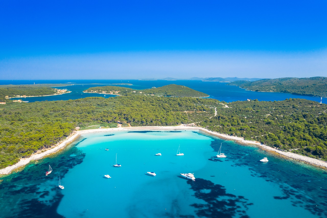 Day 2: Muline / Pavlešina Bay - Saharun / Pantera Bay